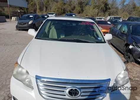2008 Toyota Avalon Limited z USA, uszkodzony, nr VIN 4T1BK36B38U301004